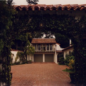 Mediterranean Villa - Driveway Entry