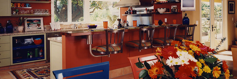 Spanish Bungalow Dining Counter